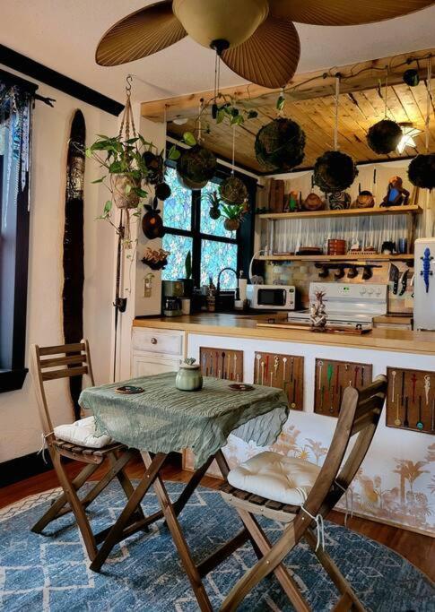 Cozy Af Jungle-house Hideaway Holiday home *